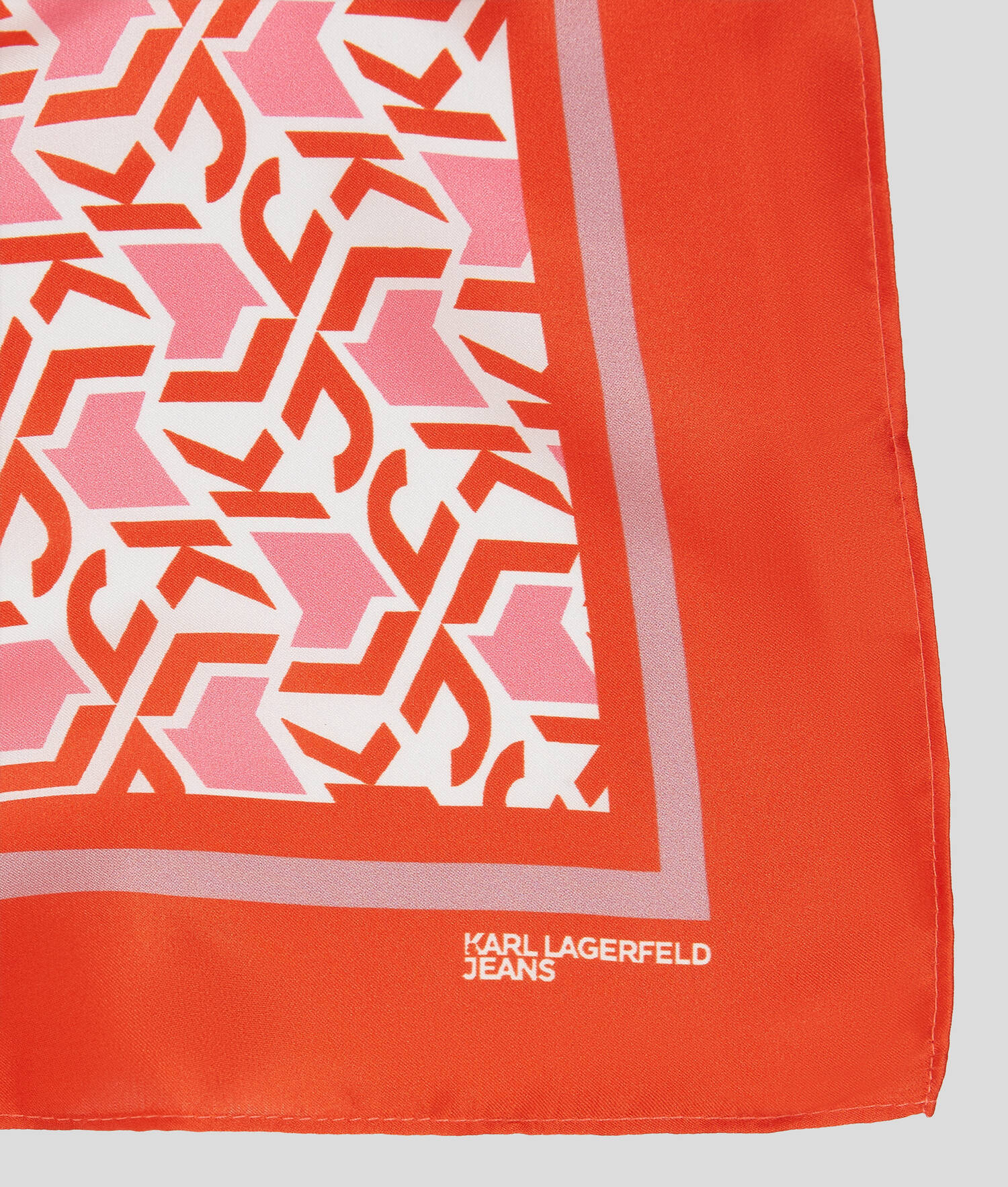 FOULARD BANDANA MONOGRAM - Monogramme rouge sur toute la surface