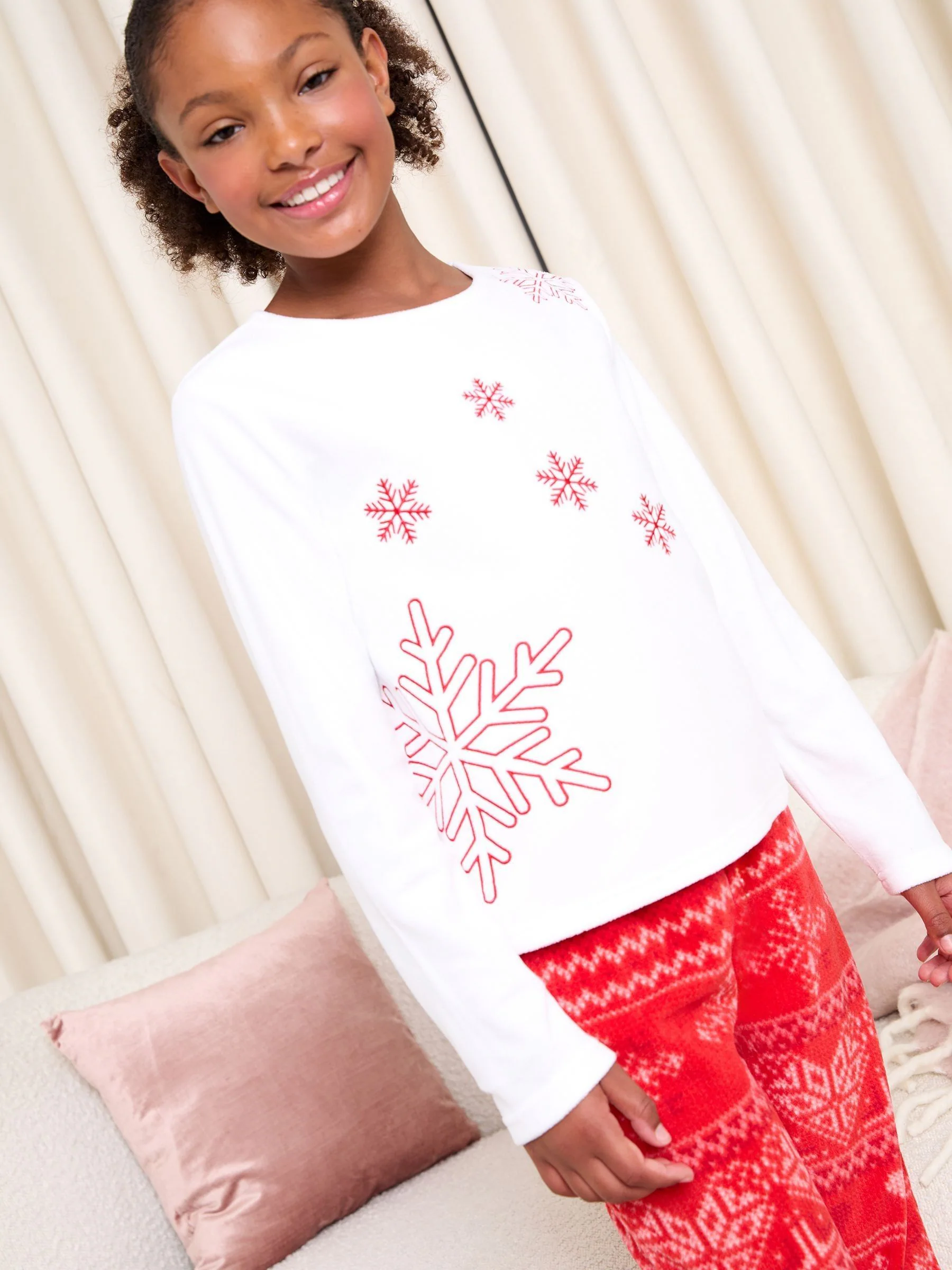 Rood/witte sneeuwvlok - Lipsy kerstmis zachte Fairisle Twosie pyjama (5-16jr)