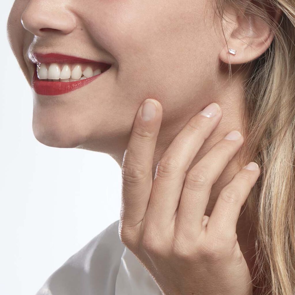 Boucles D'oreilles Puces Giroflee Or Jaune Oxyde