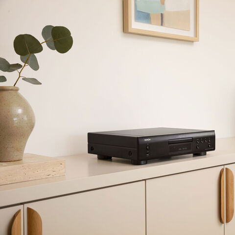 Denon DCD-900NE – serieuze CD-speler met mooie aluminium finish Zwart