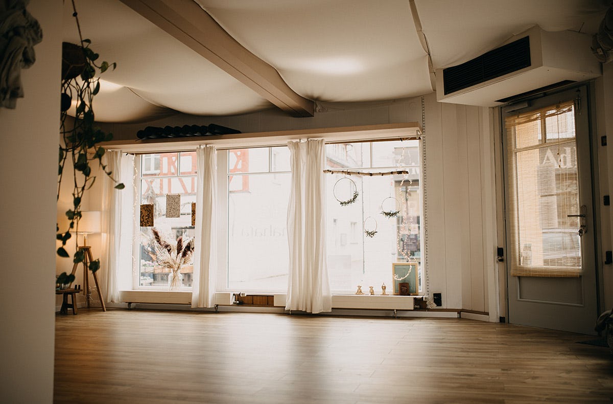 Candle Light Yoga Schwabach