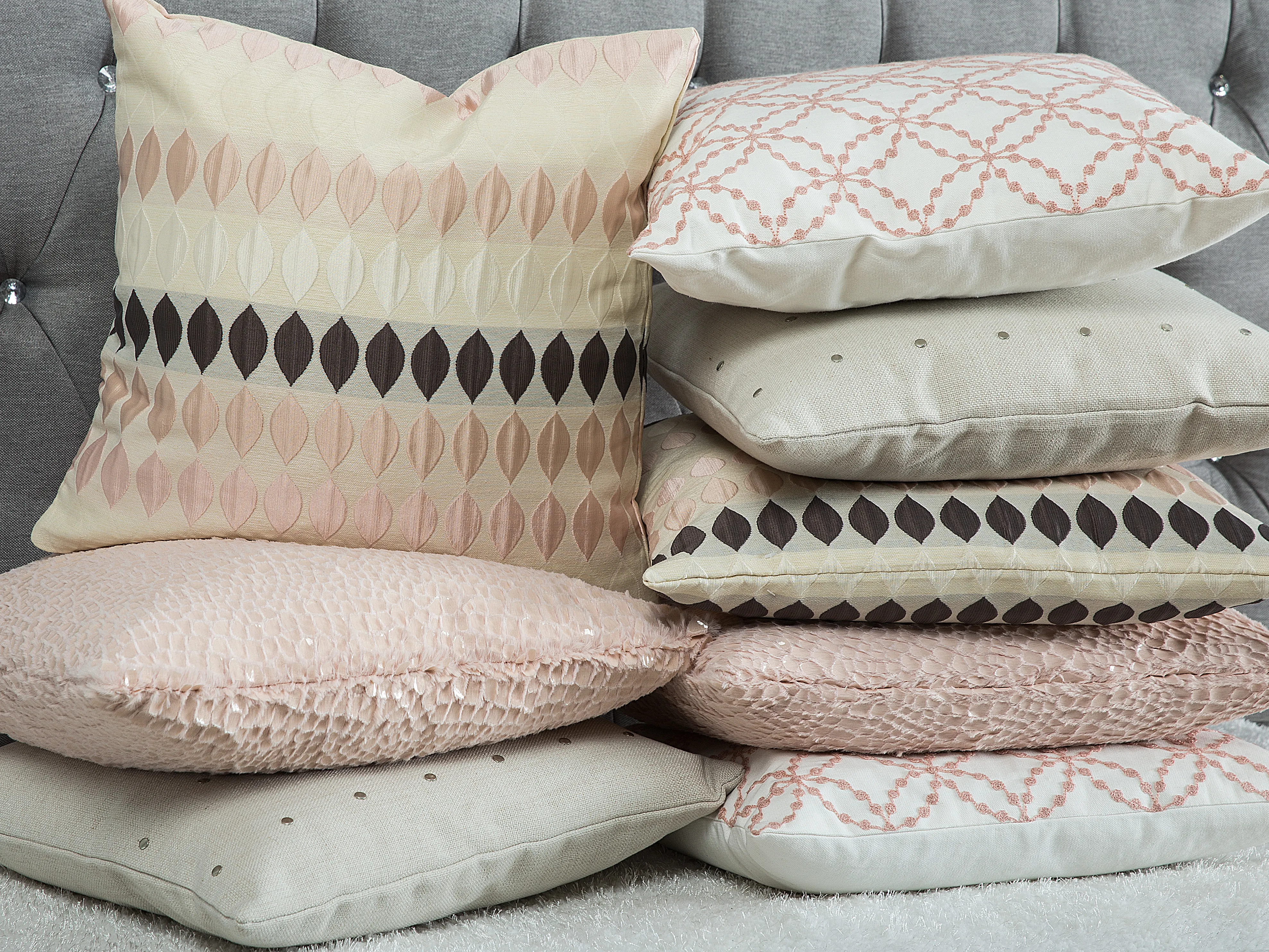 Set van 2 sierkussens GAURA 45 x 45 cm Lichtbeige effen