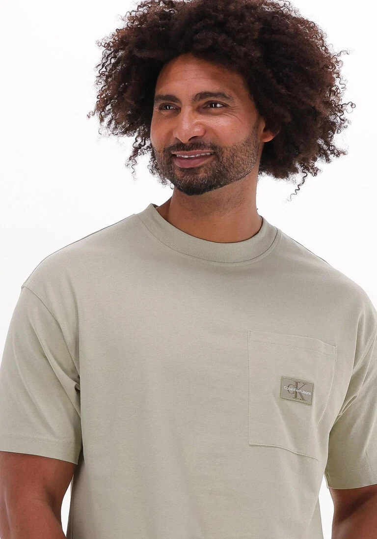 CALVIN KLEIN beige calvin klein t-shirt shrunken badge pocket tee