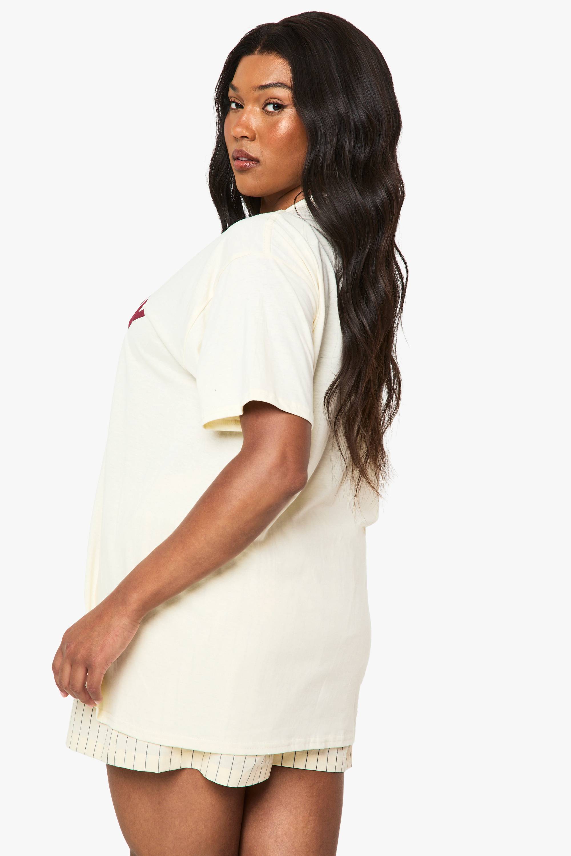 boohoo T-shirt Oversize Imprimé Myrtille Grande Taille