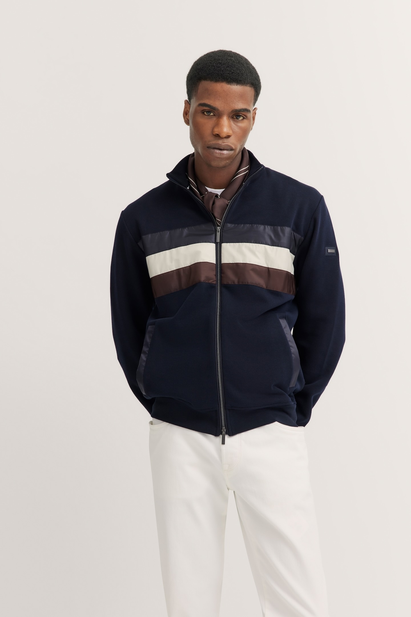 bugatti Sweatjacke , mit Reissverschluss und Stehkragen