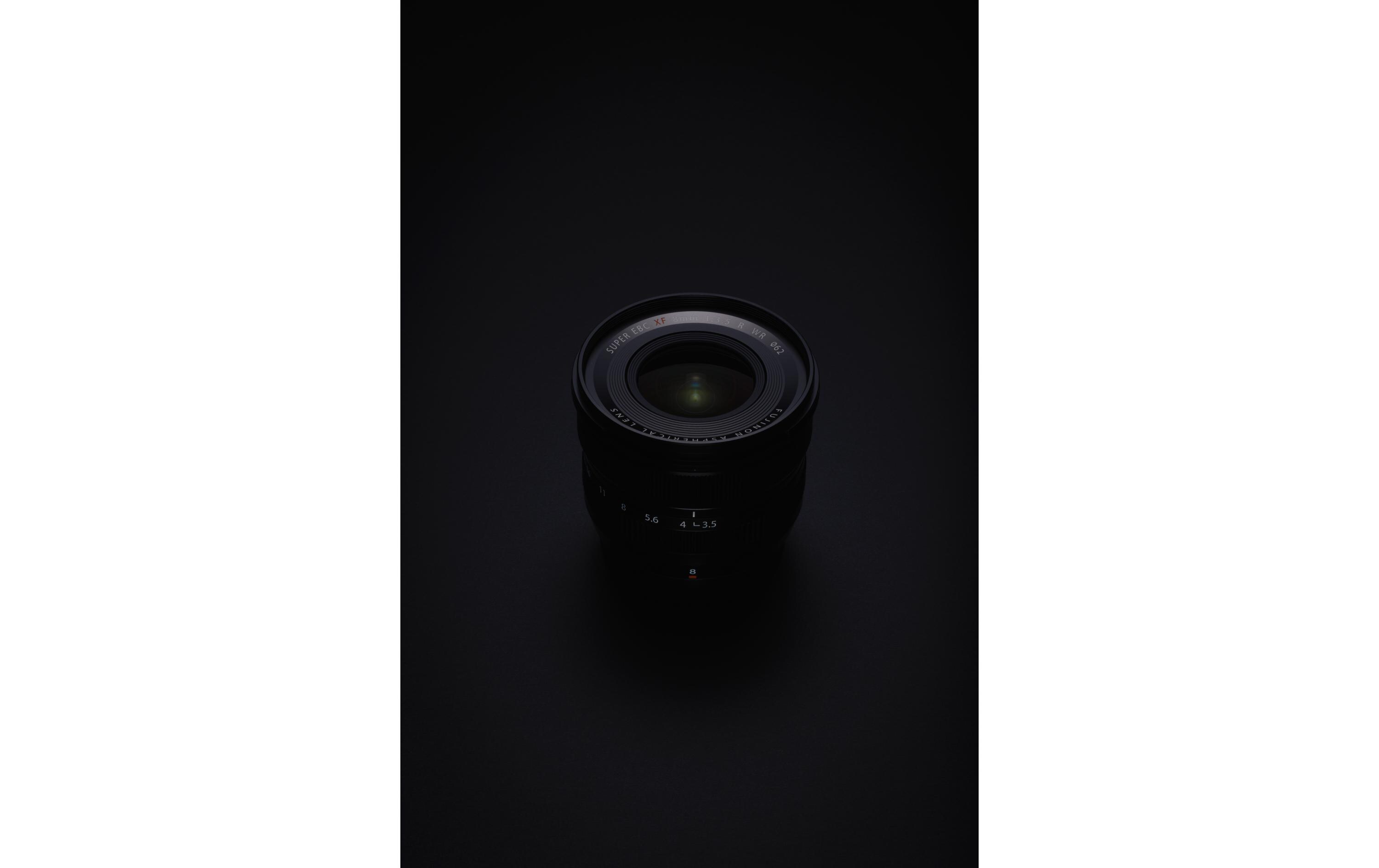 Festbrennweite FUJINON XF 8mm F/3.5 R WR – Fujifilm X-Mount<br>Kompaktes wetterfestes Ultraweitwinkelobjektiv