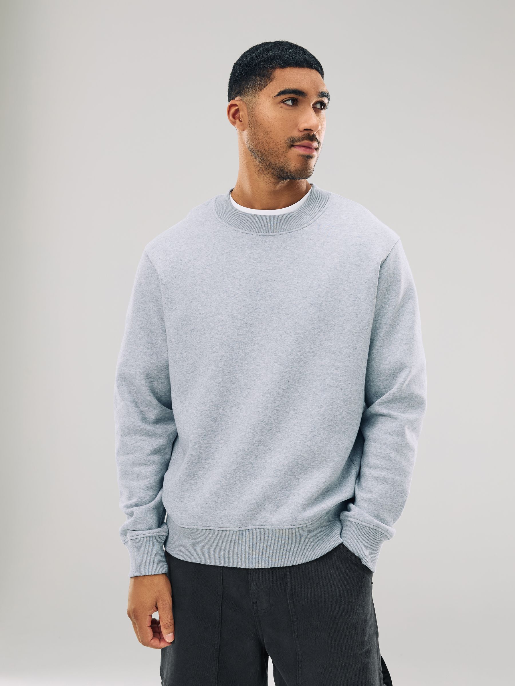 Grijs - Normale Pasvorm - Dik sweatshirt met ronde hals en hoog katoengehalte
