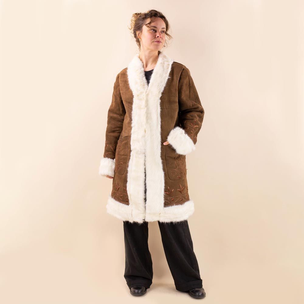 Afghan coat Samira bruin embroidery