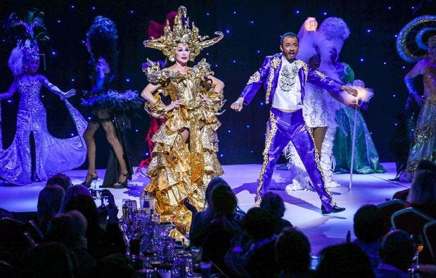 Carte Blanche Dresden - Travestie-Show mit Dinner