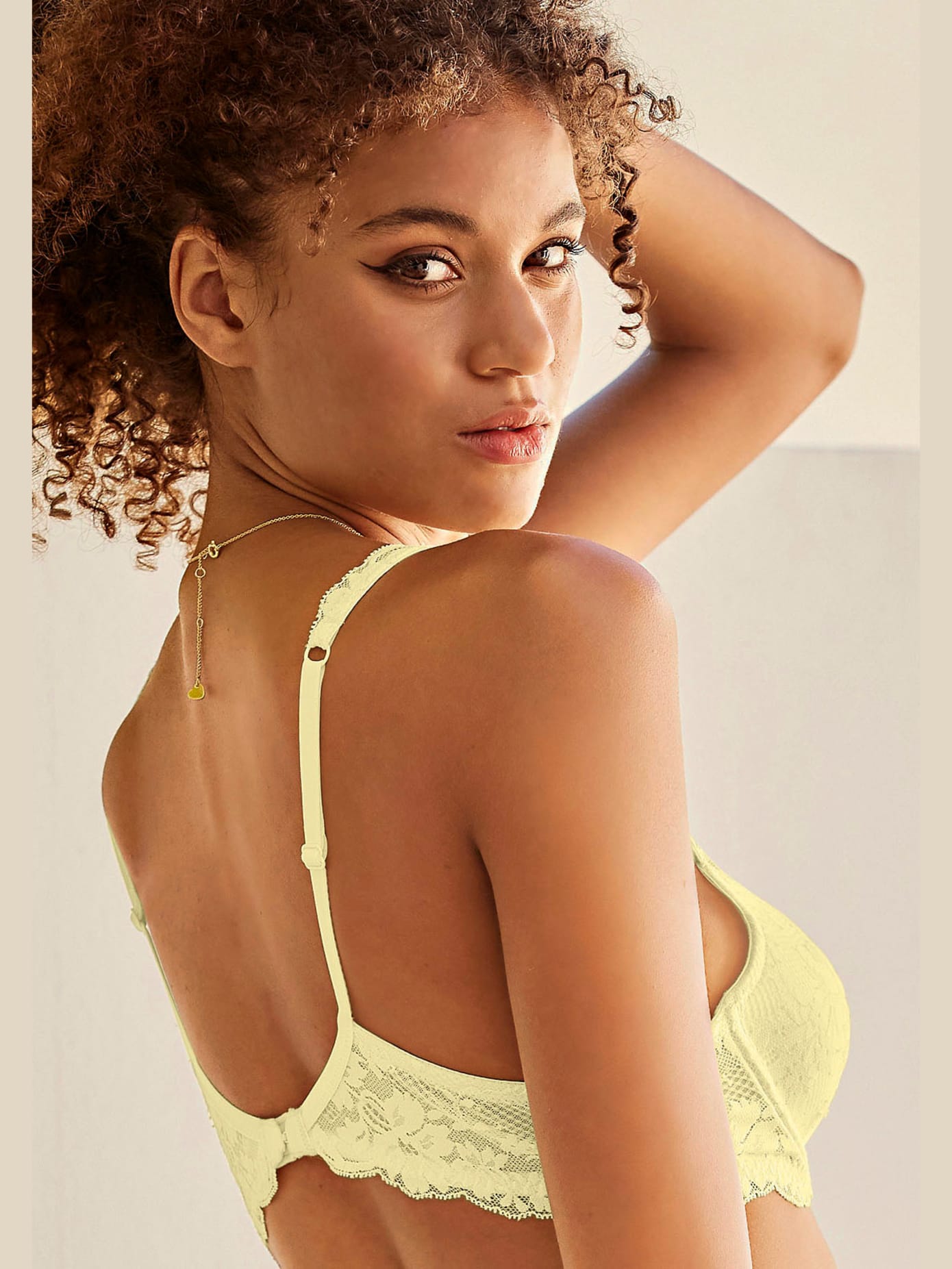 Soutien-gorge push-up high-apex tendance
