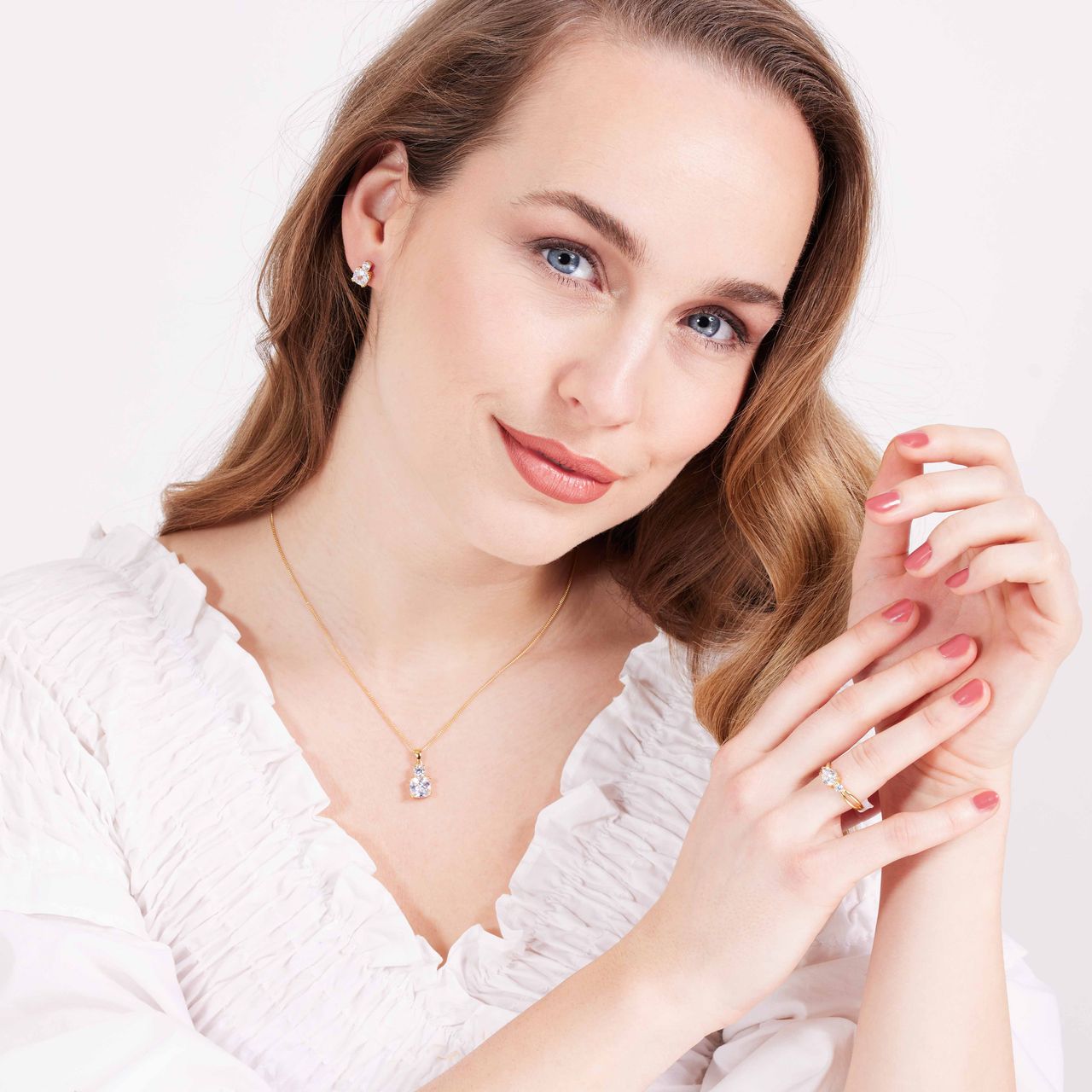 Zilveren goldplated oorbellen met zirkonia