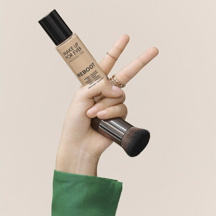 Make Up Forever Kabuki Reboot - Brush 112