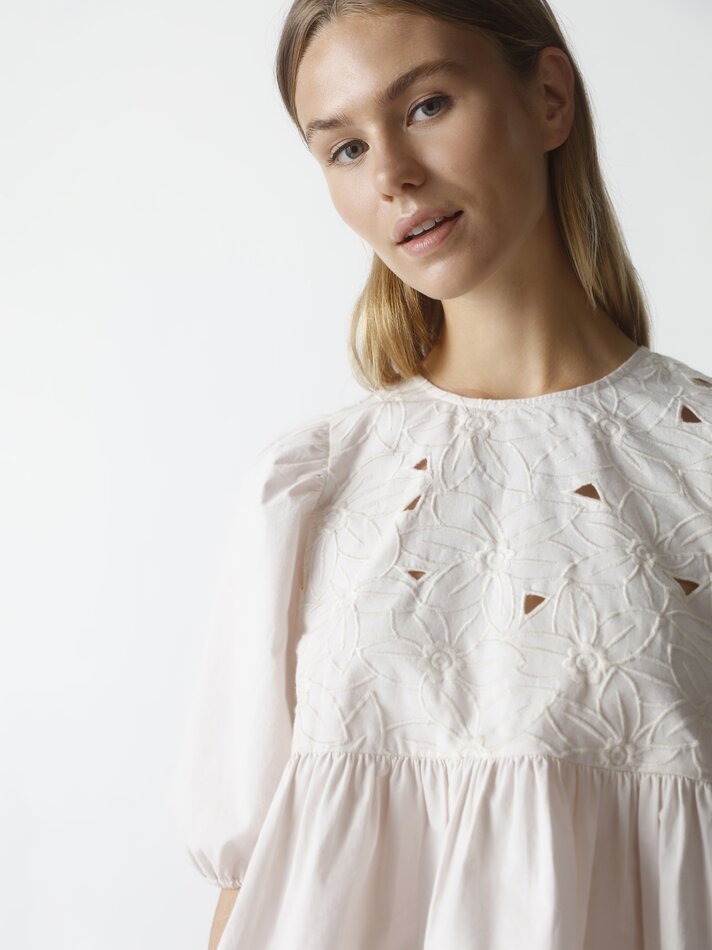 Blusa bordada com babado - Bege