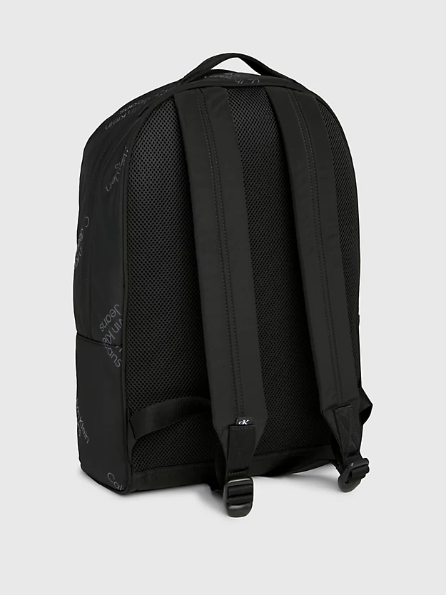 Mochila redonda com logotipo