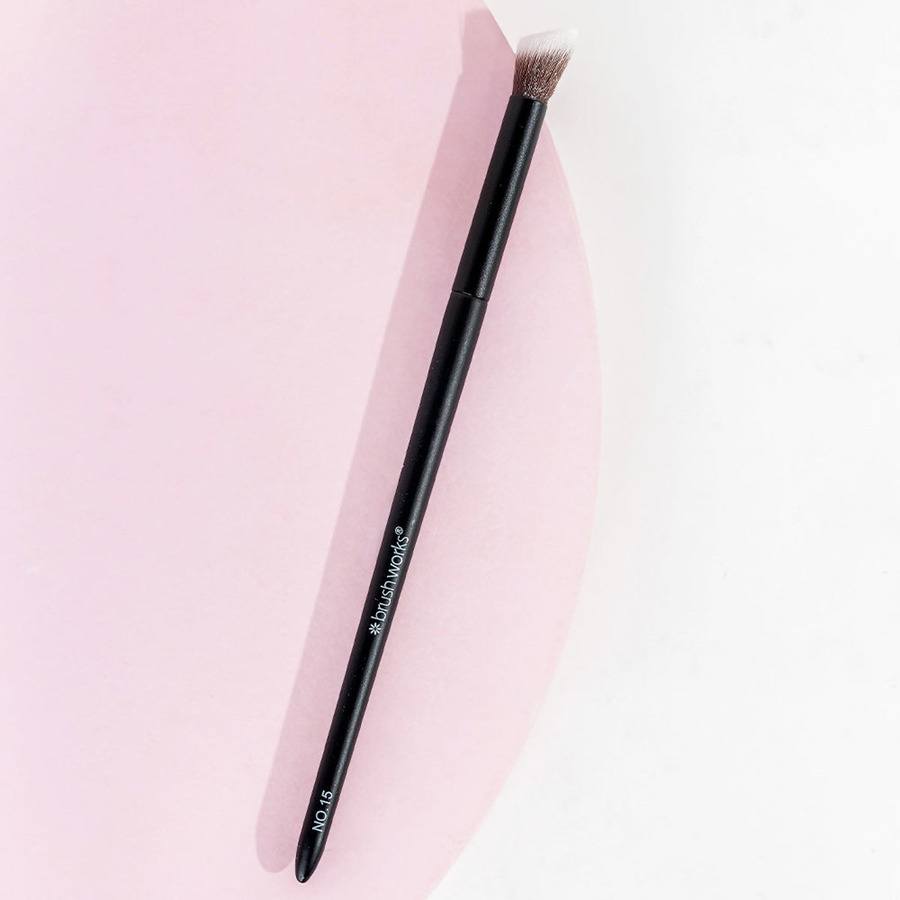 Brushworks No. 15 Angled Blending Eye Brush