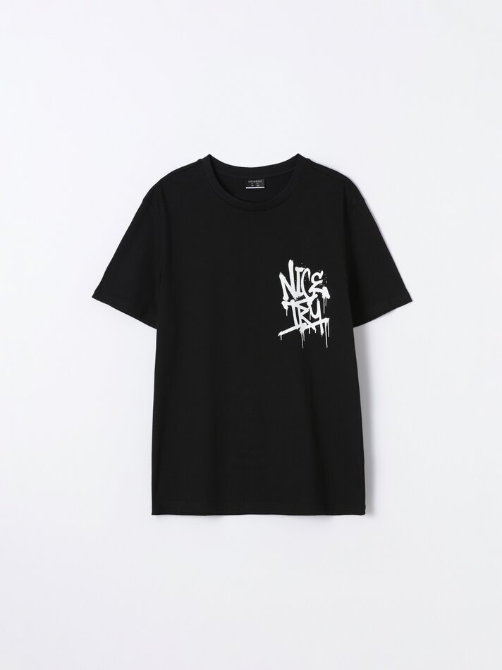 Pacote com 4 camisetas estampadas - Brancas