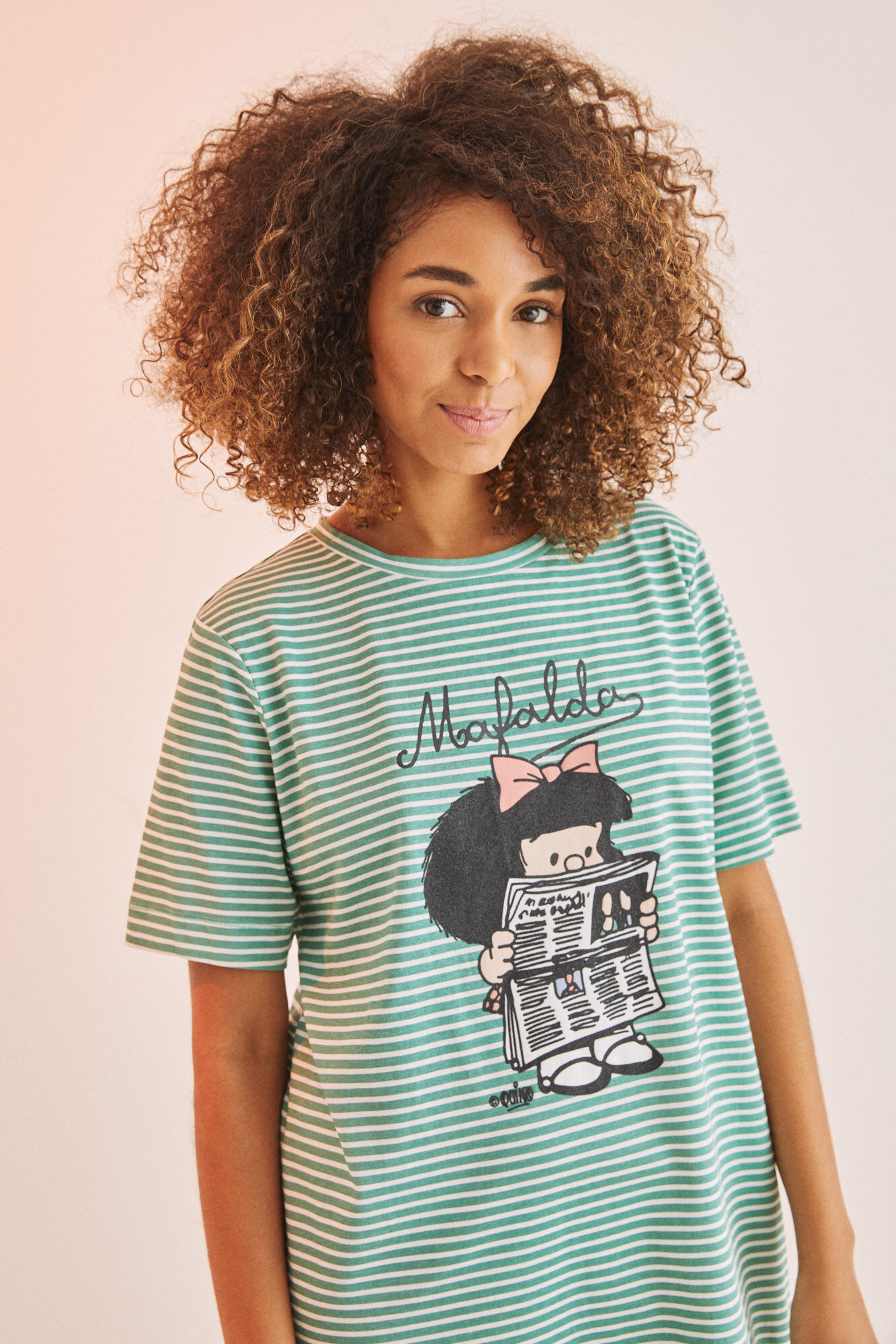 Camisola Mafalda verde listrada, estampa 100% algodão.