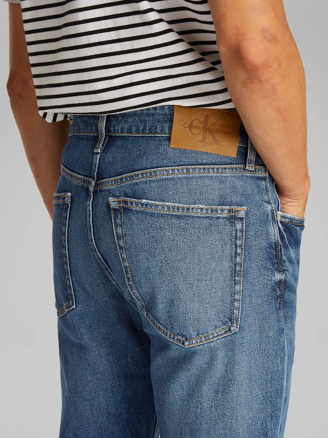 Calvin Klein Jeans Tapered-fit-Jeans »SLIM TAPER«, in mittelblauer Waschung
