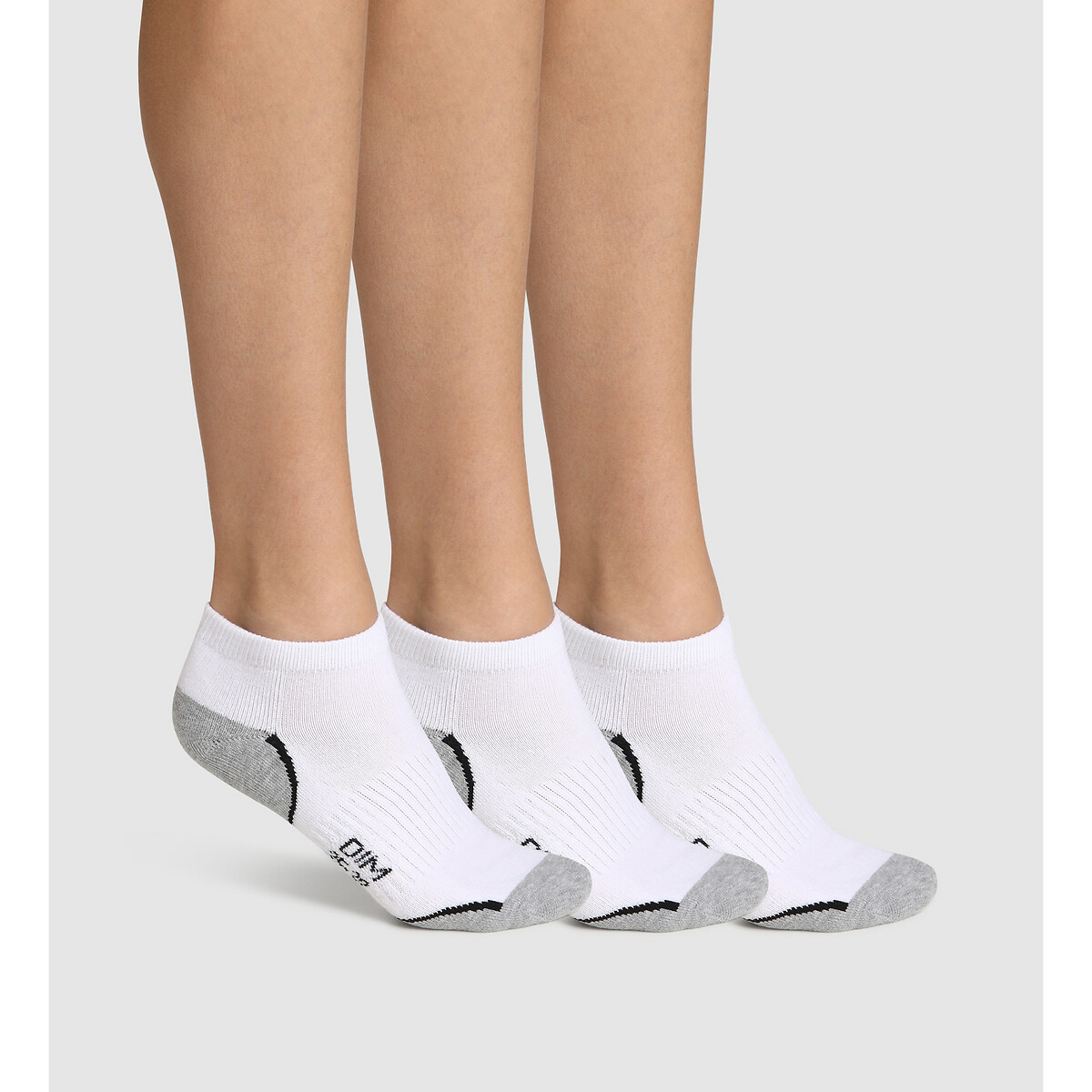 DIM SPORT<br>Conjunto de 3 pares de meias esportivas