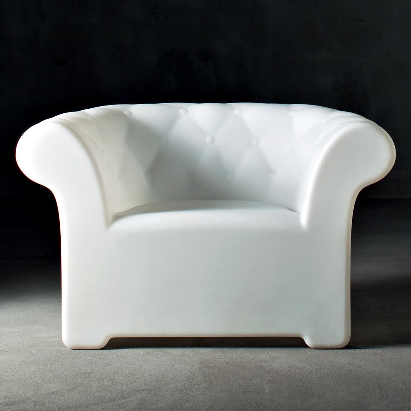Serralunga Fauteuil Sirchester Design par Bazzicalupo & Mangiarotti blanc - 120x72x82 cm