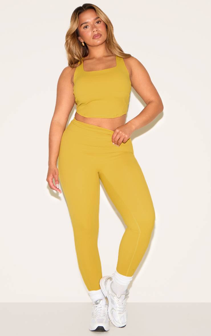 Vert Olive Brassière De Sport Sculptante À Bonnets Avec Détails De Coutures