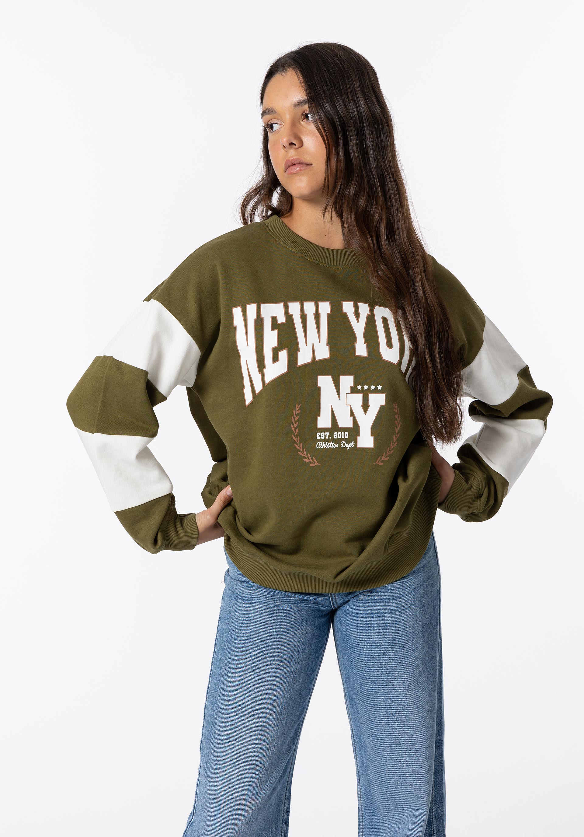 Sweatshirt Bicolor com Estampado Frontal
