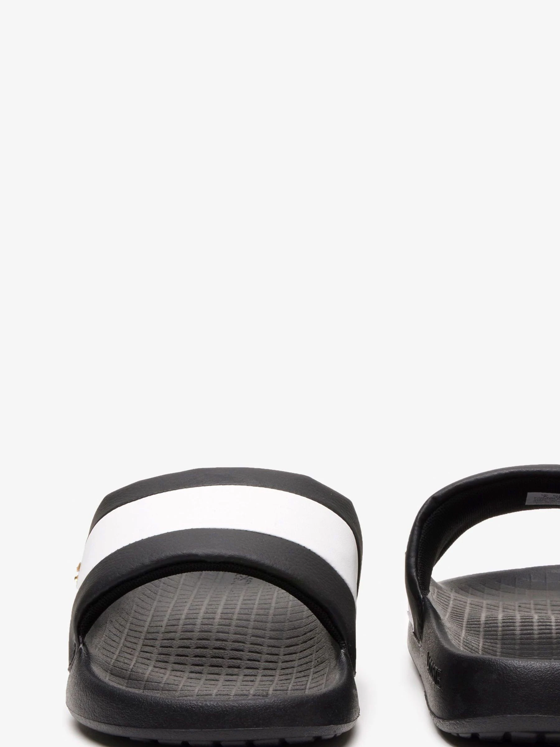 Antraciet zwart - Lacoste Logo Strepen Sandalen