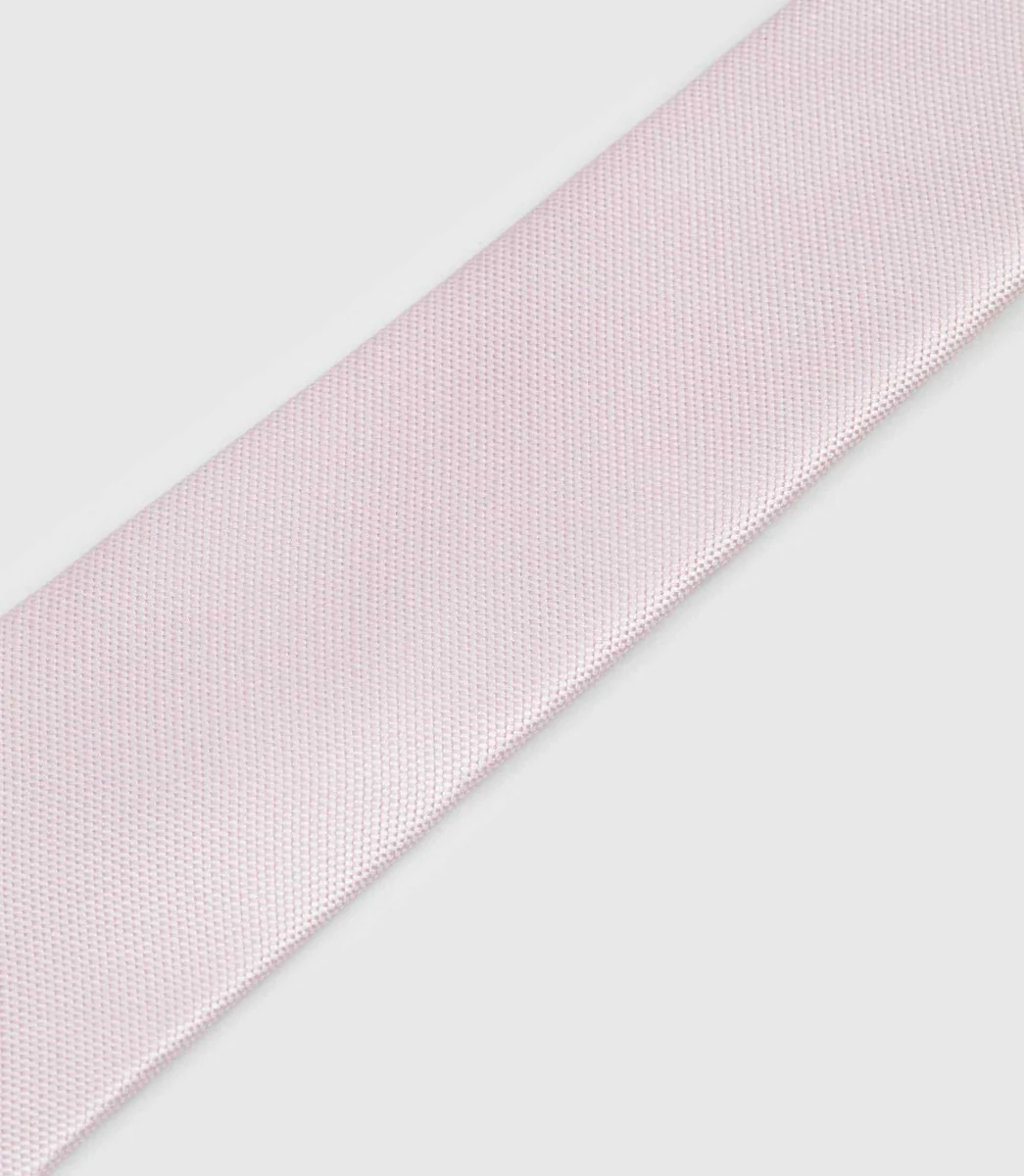 Cravate slim en soie rose 