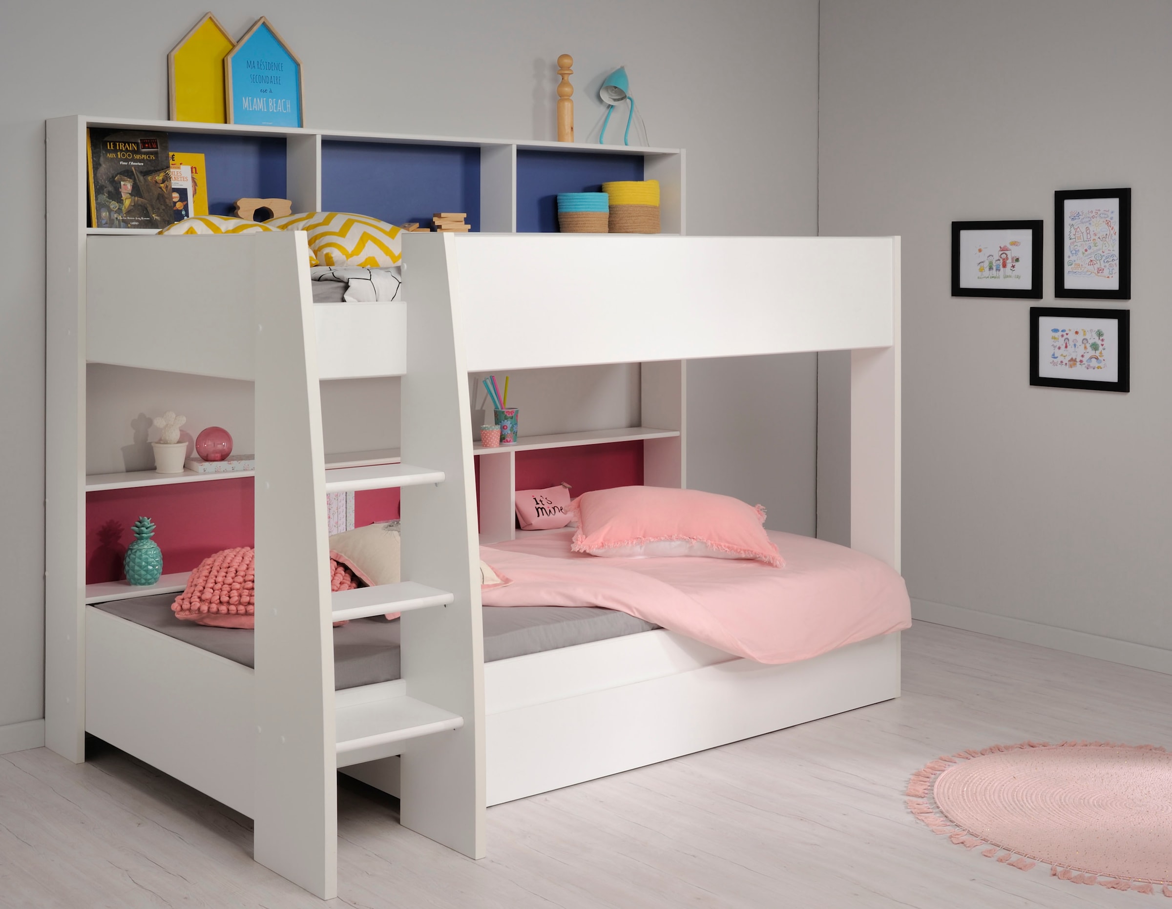 Parisot Etagenbett »Tam Tam, Stockbett, farbig hinterlegte Regale, mit Bettkasten« viel Stauraum, toll für kleine Räume, TOPSELLER!