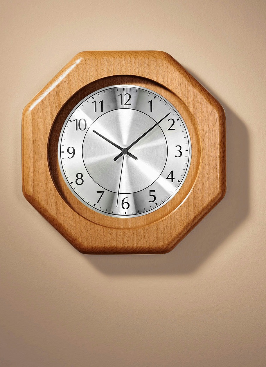 Wanduhr mit Funkwerk
