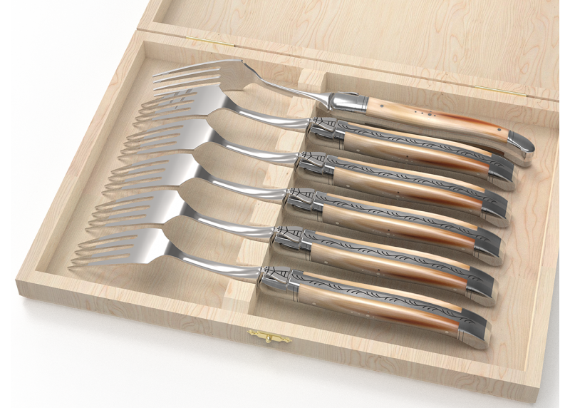 Service de 6 fourchettes Laguiole avec un manche en pointe de corne blonde et mitres en acier inoxydable