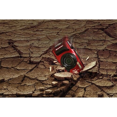 Appareil photo compact Om System TG-7 rouge