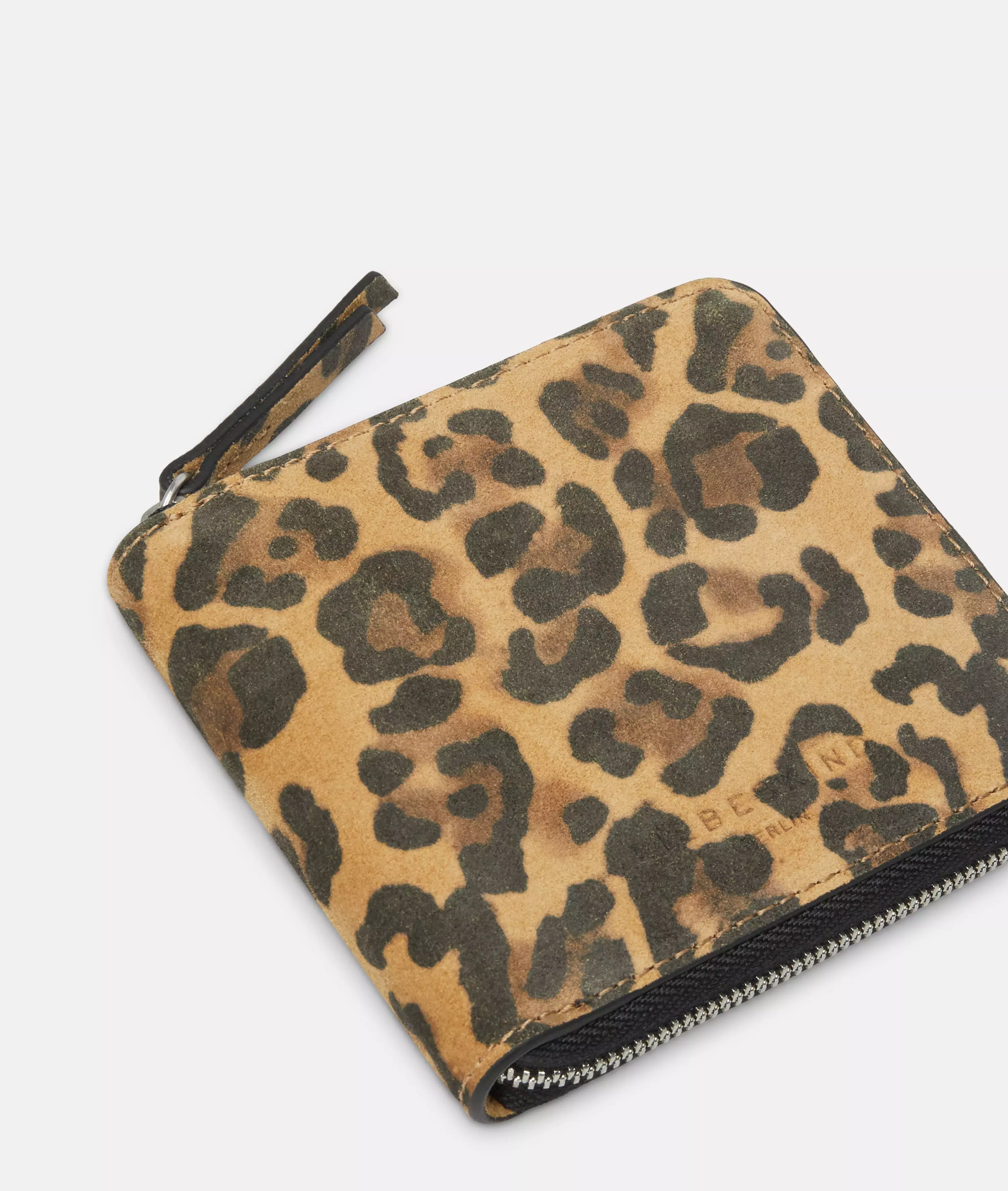 Leo Liana purse M Spacious wallet with leo print
