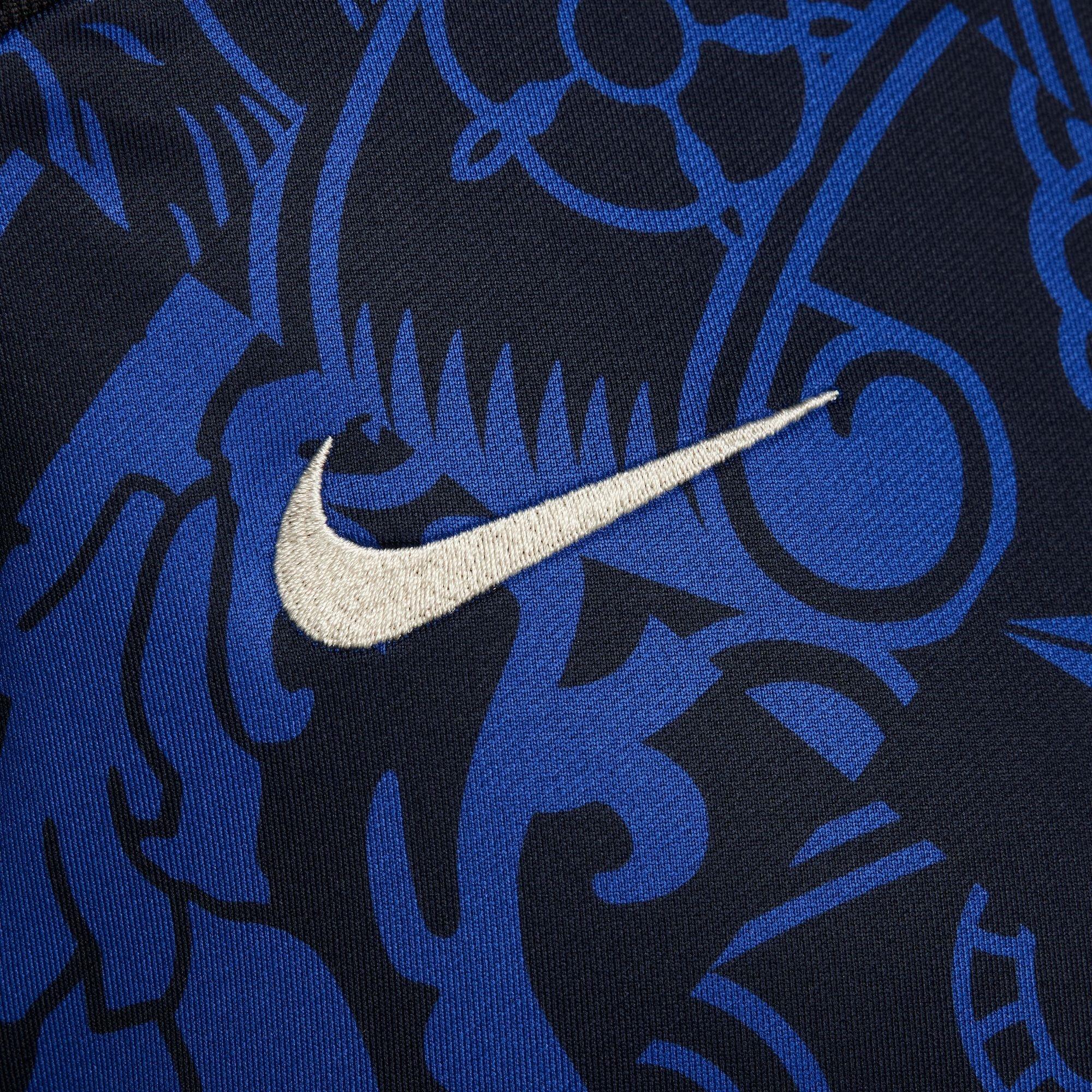 Nike Chelsea Dri FIT Strike Drill Performance Quarter Zip Long Sleeve Top Womens