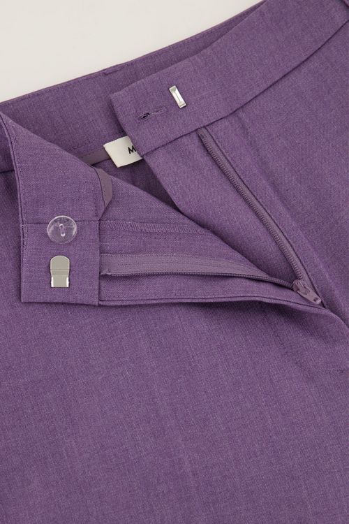 Paarse pantalon met blinde knoop