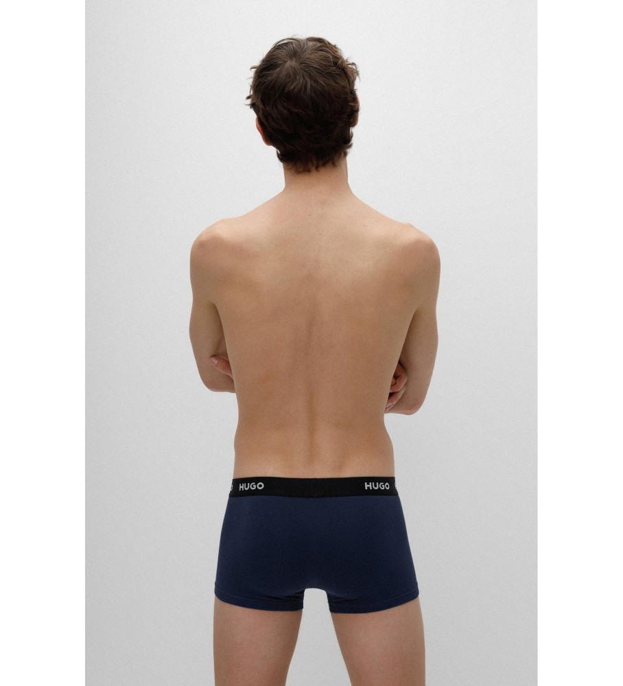 Conjunto de 3 cuecas boxer HUGO com logo na cintura, cor azul marinho.