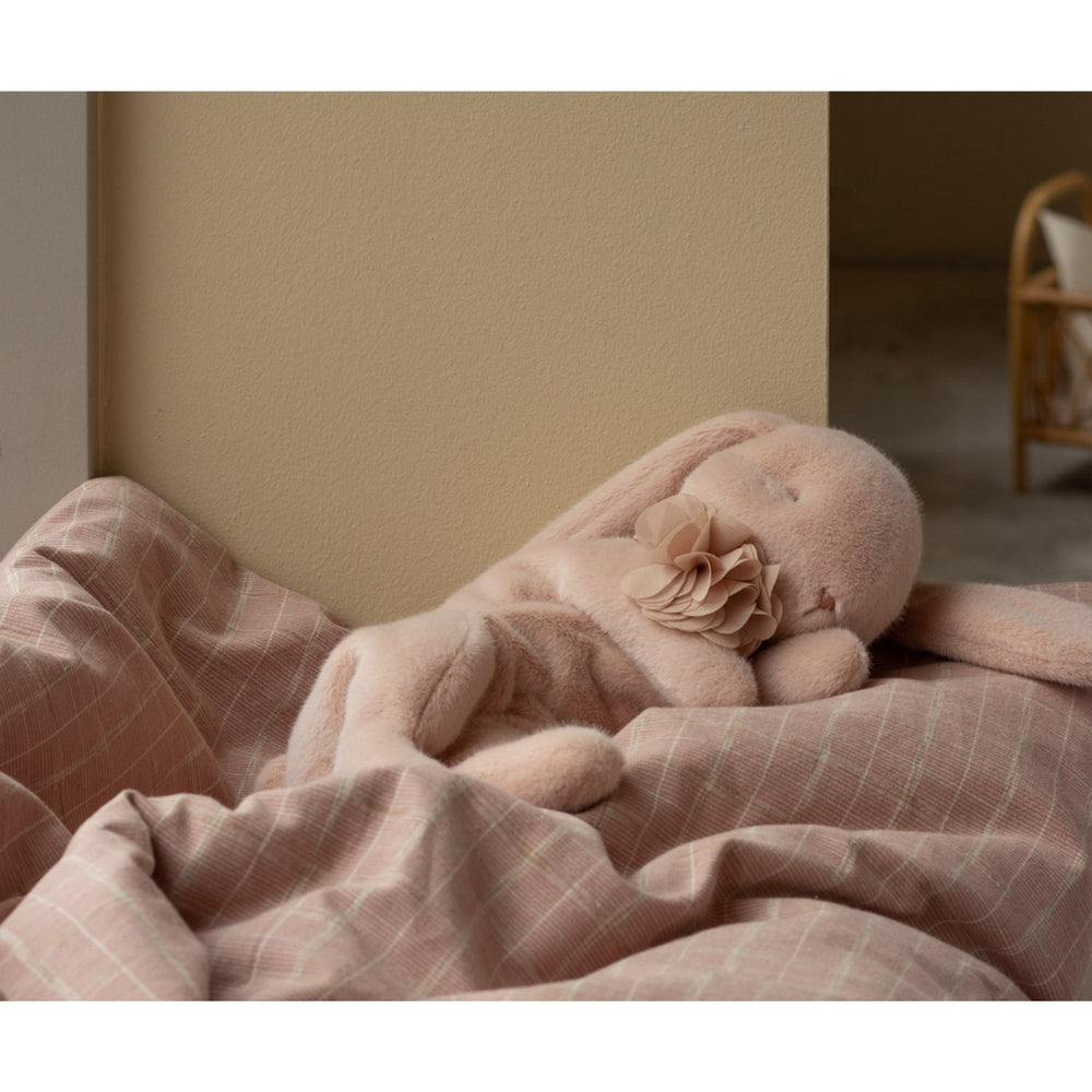 Køb Maileg Sleeping Bunny Plush, Small - Powder