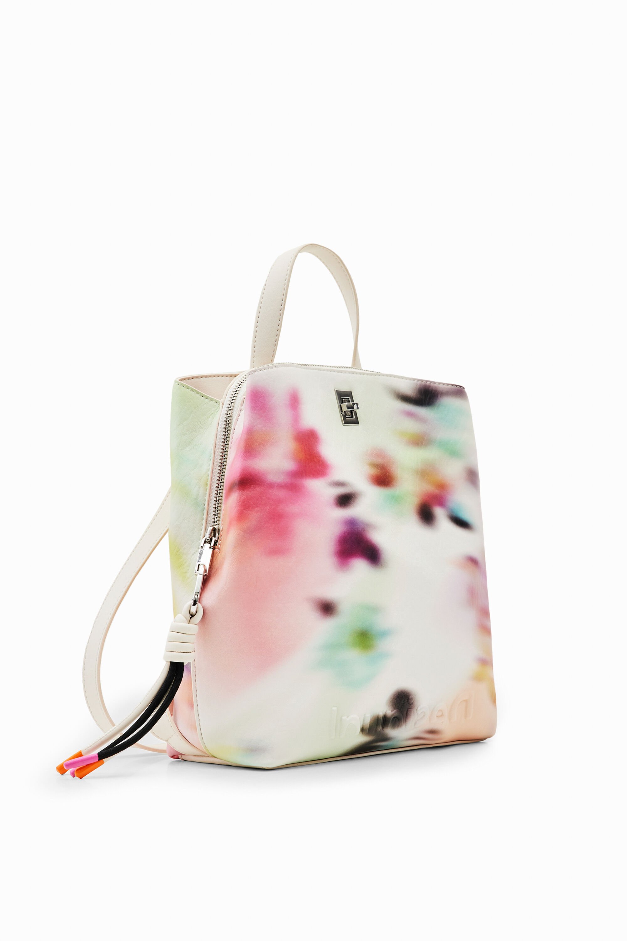 Petit sac à dos flou