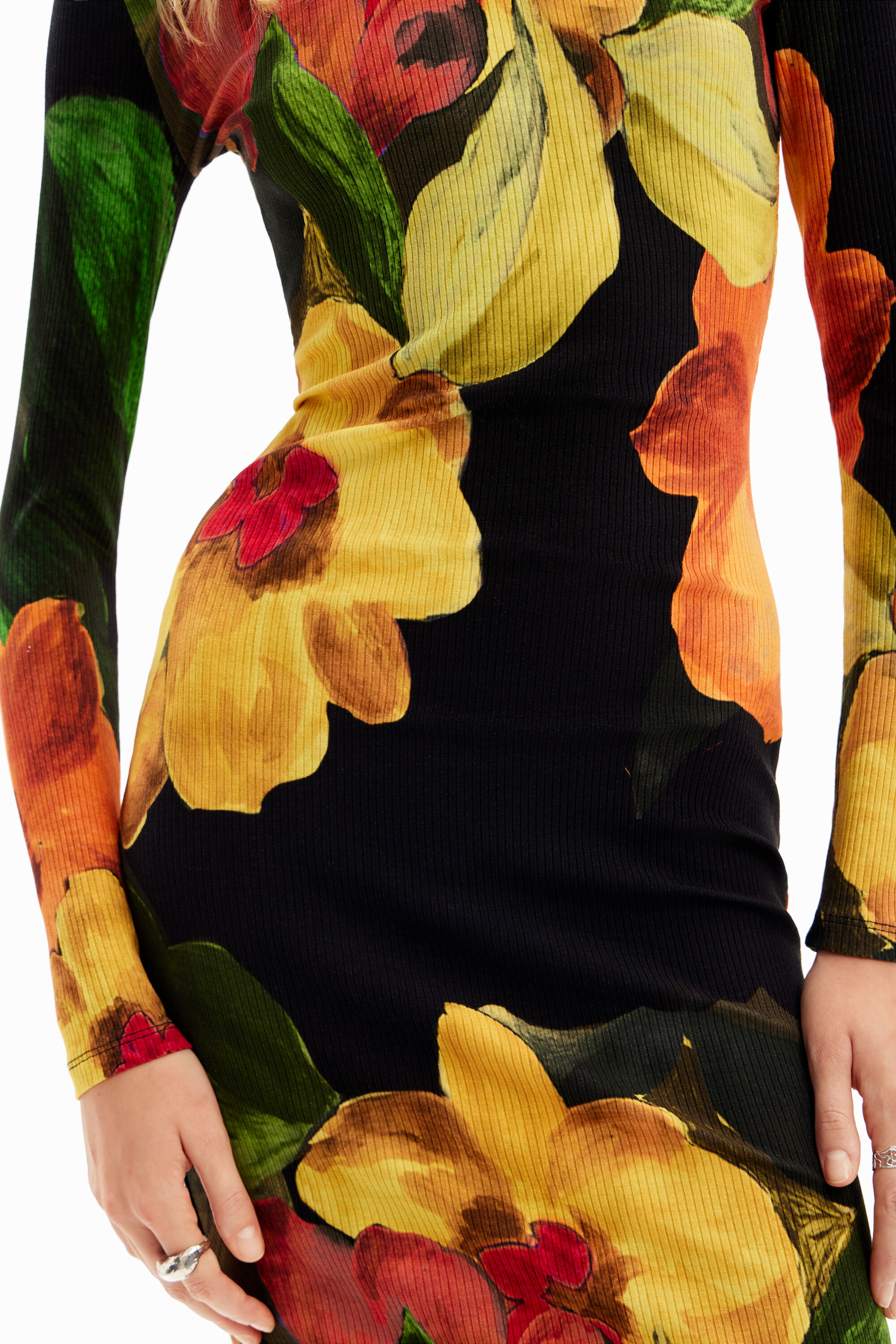 vestido midi floral justo
