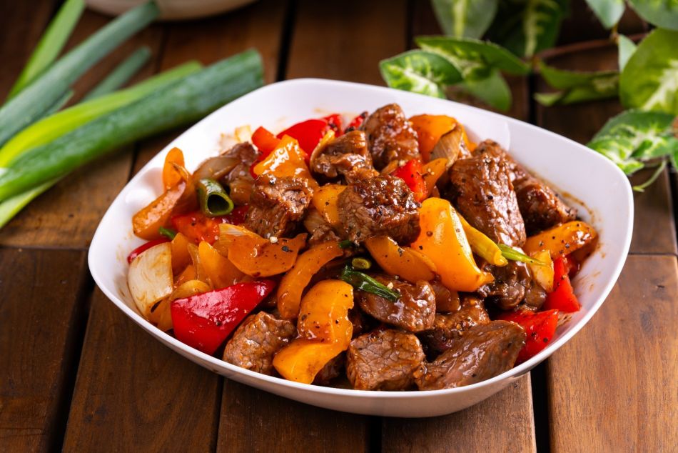 Entrecôte met zwarte pepersaus