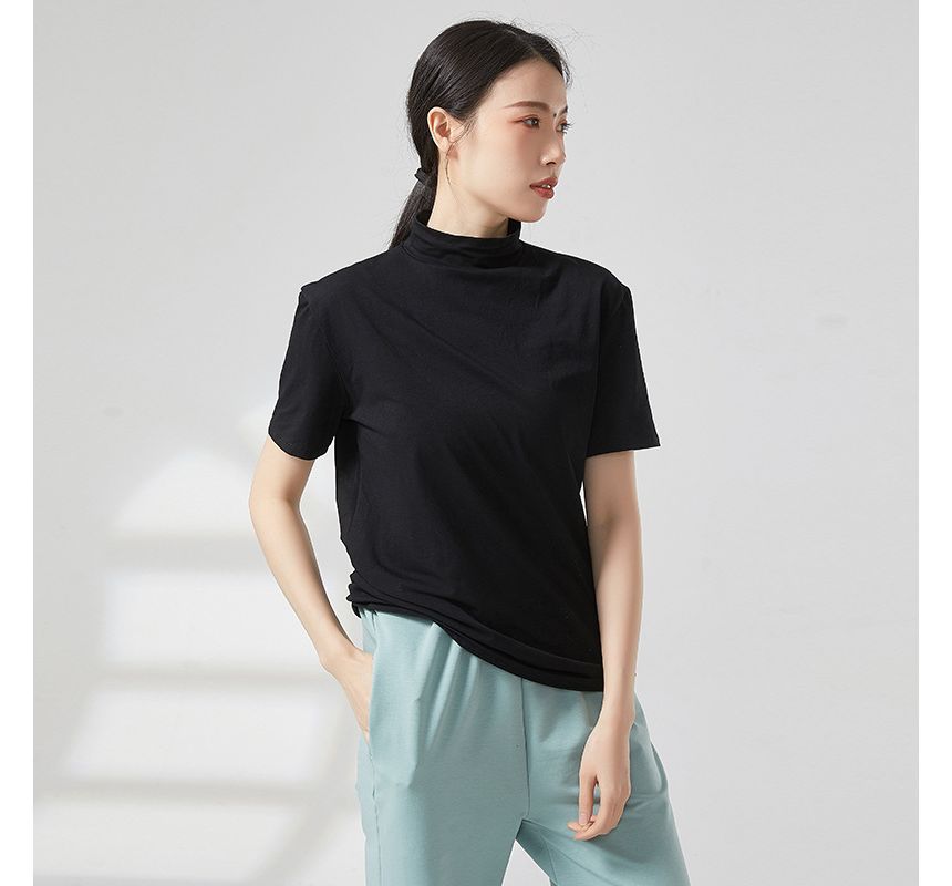 Cossita - Effen T-shirt met korte mouwen en mockneck
