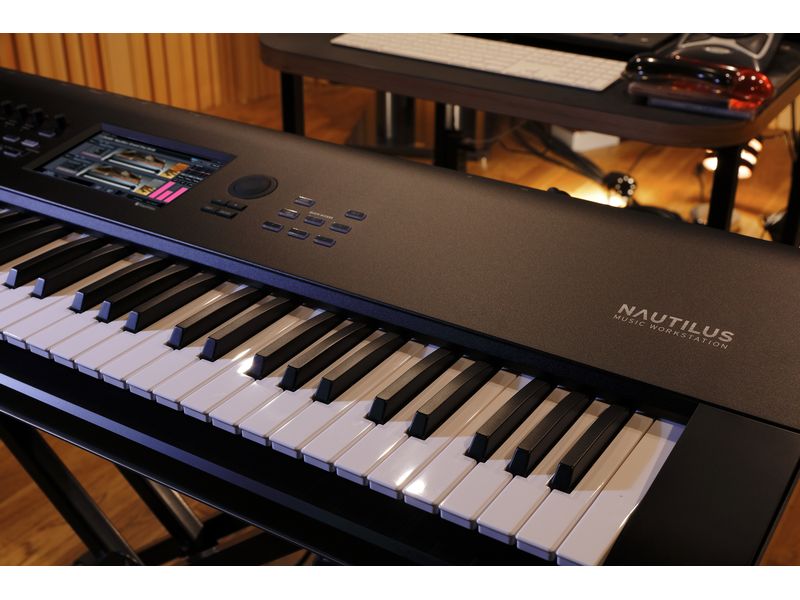 Korg Workstation NAUTILUS 61 Synthesizer Workstation mit 61 Tasten