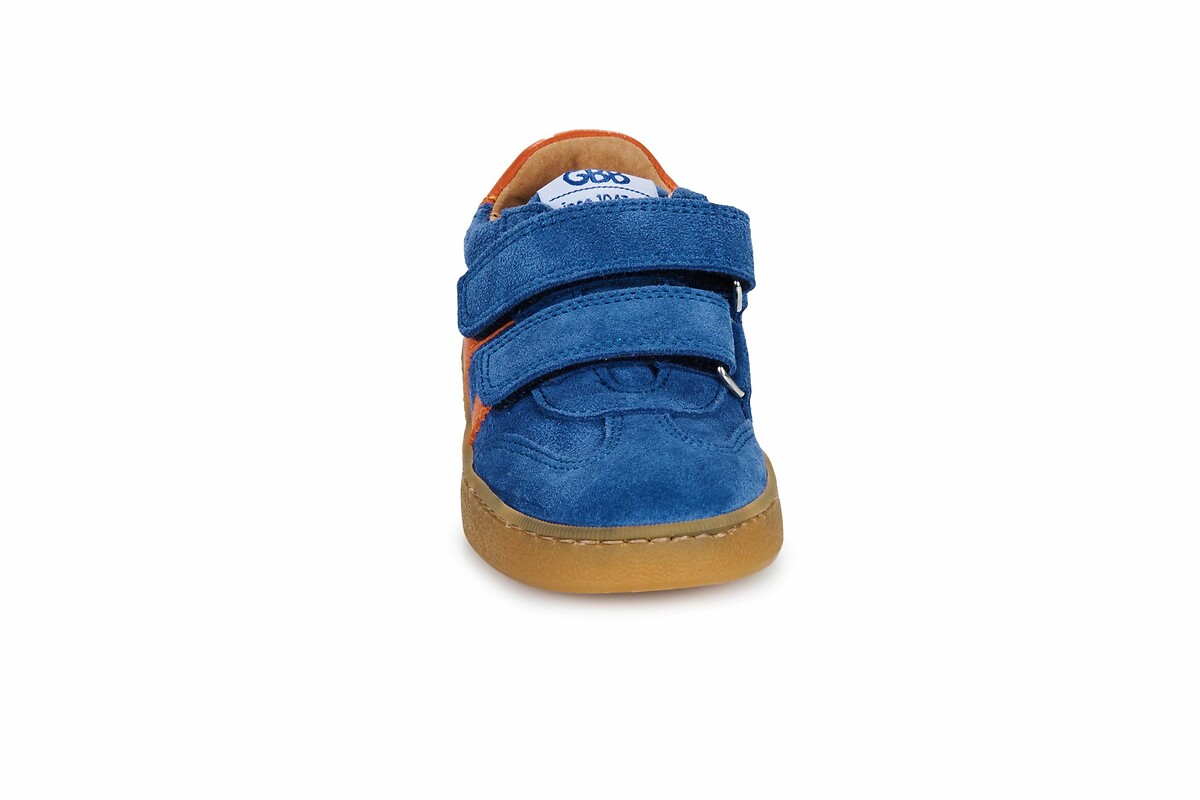 GBB<br>Tênis de couro de cano baixo Karine