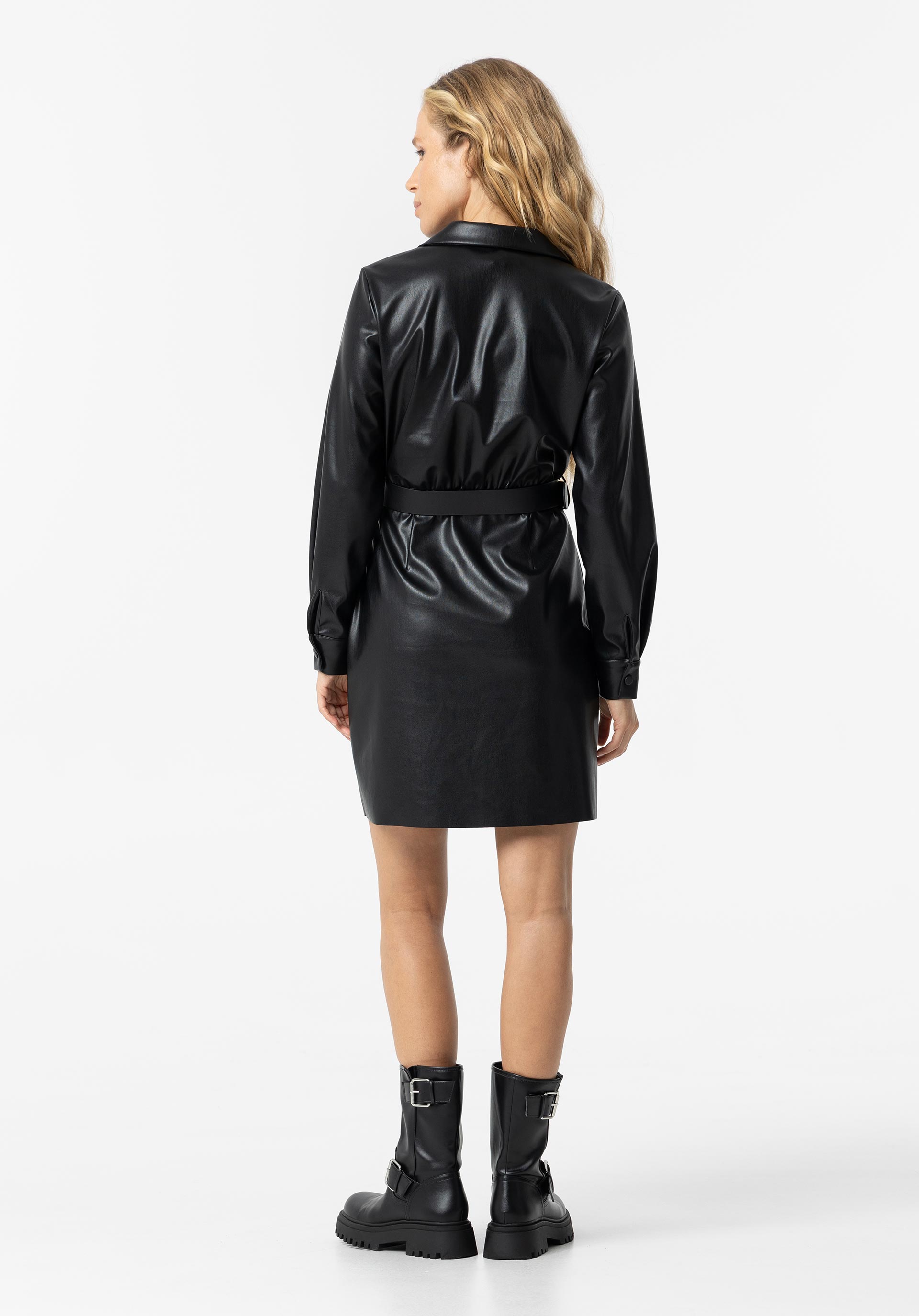 Vestido Efeito Pele com Cinto