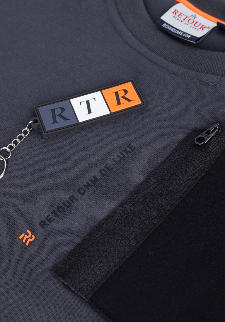 RETOUR donkergrijze retour sweater chaz