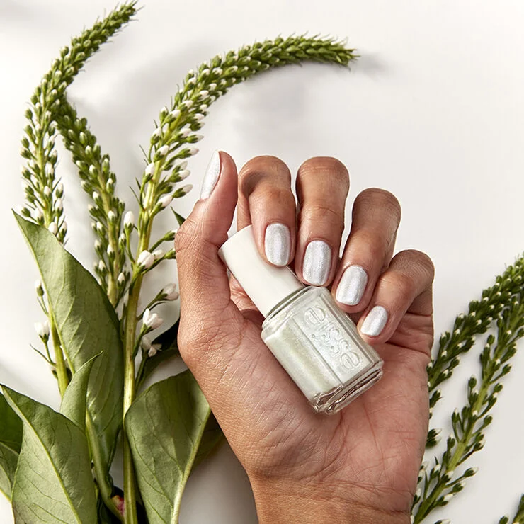 Essie 632 Sip sip hooray