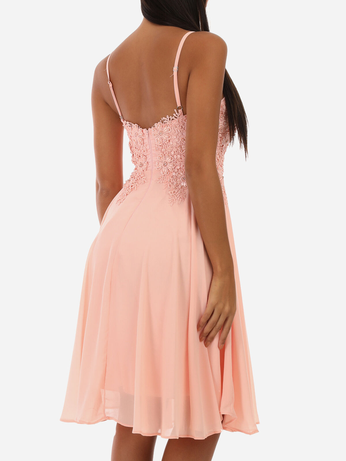 Robe patineuse à dentelle et perles- Rose