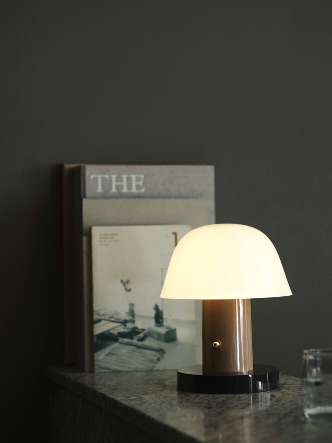 &Tradition Setago JH27 Table Lamp Rust/thunder