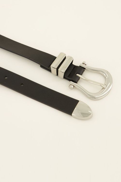 Zwarte riem basic met zilverkleurige gesp