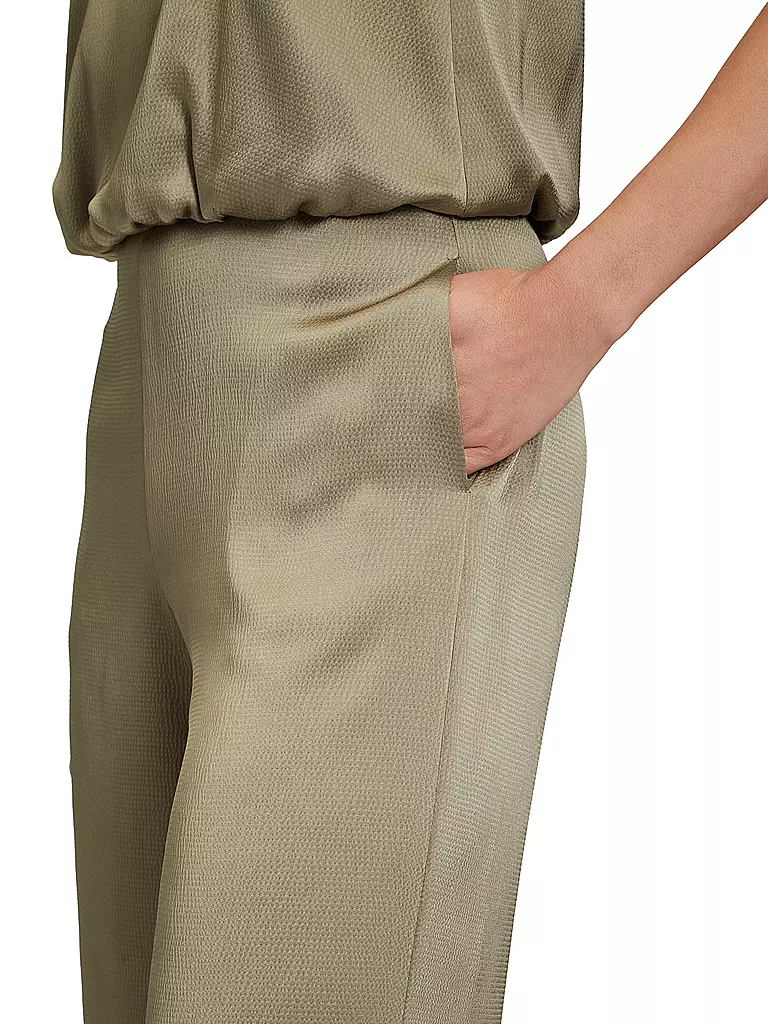 VERA MONT Jumpsuit grün